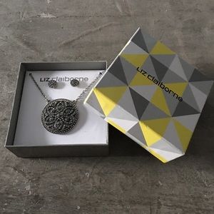 Liz Claiborne earrings & necklace set